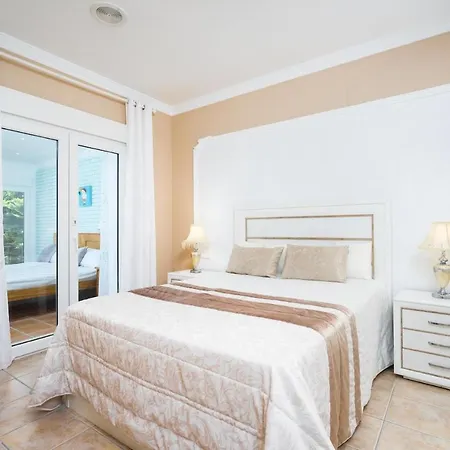 Marvelous With Panoramic Sea View & Pool * Дения